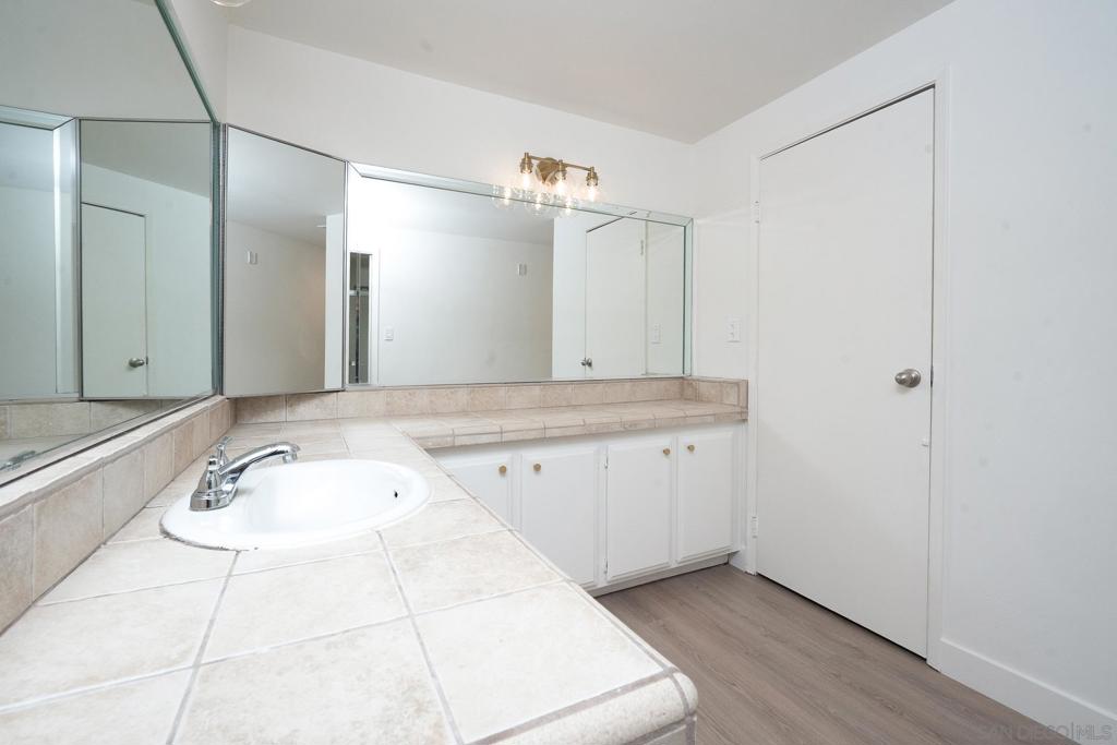 MLS #250044167SD image #16