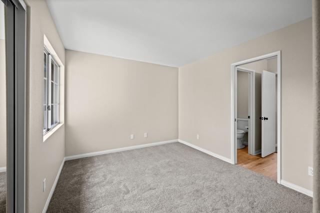 4625 Los Alamos Way, Oceanside CA: https://media.crmls.org/mediaz/6b058d9a-fb2d-4bde-ae7b-01b65b359750.jpg