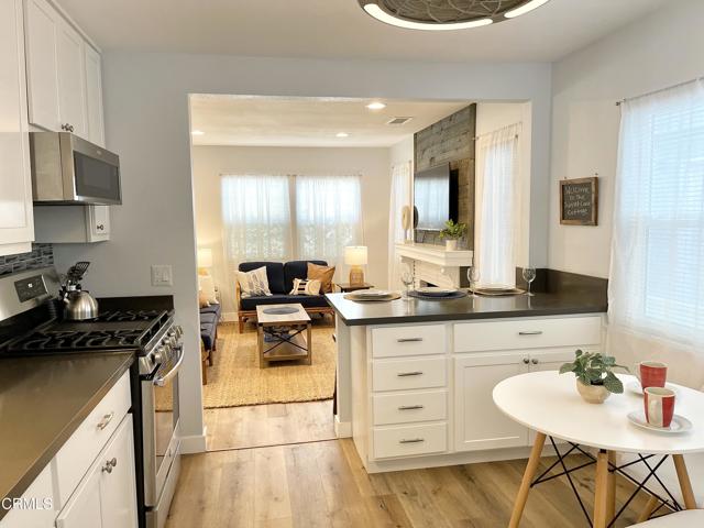 Detail Gallery Image 14 of 24 For 3945 Sunset Ln, Oxnard,  CA 93035 - 3 Beds | 1/1 Baths