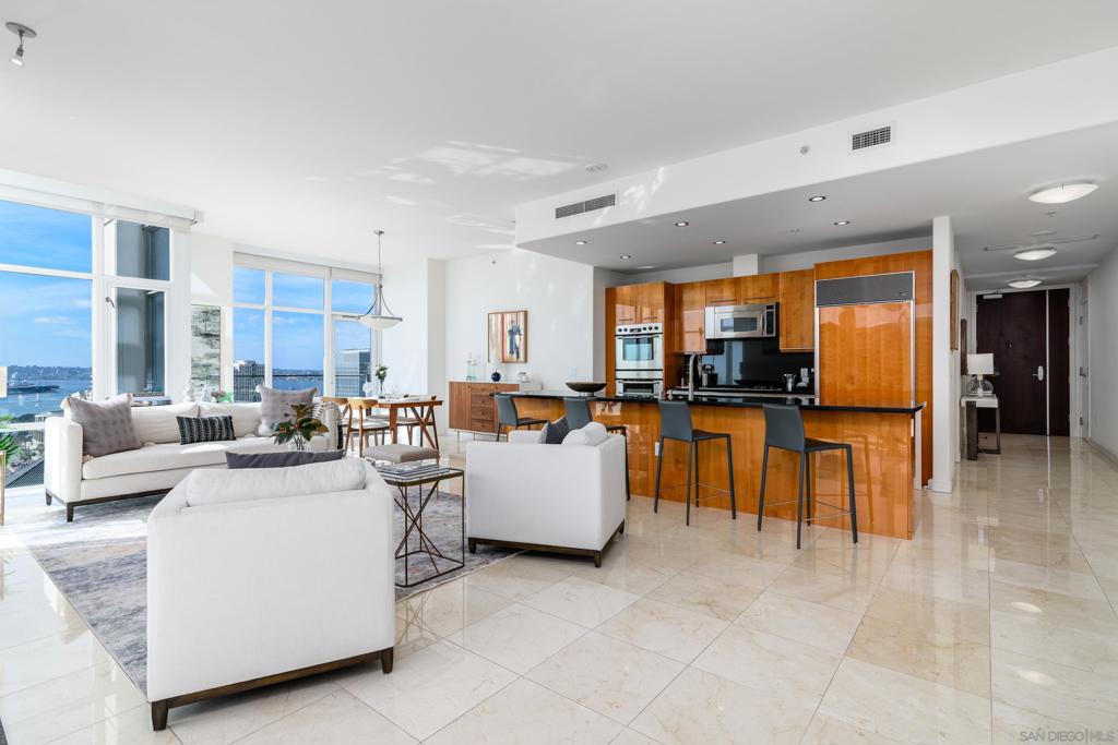 550 Front St. - photo 3