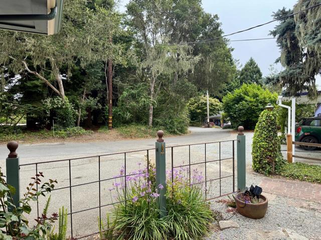 20 Arbolado, La Selva Beach CA: https://media.crmls.org/mediaz/6b07ad76-e5f9-4a32-89e2-72266228da1b.jpg