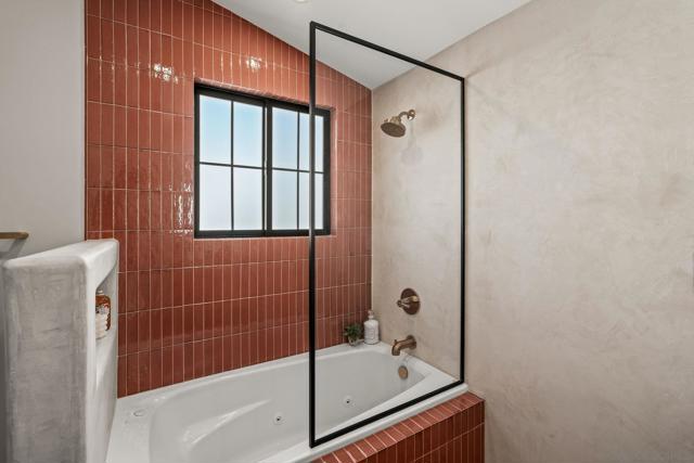 1566 Evergreen St, San Diego CA: https://media.crmls.org/mediaz/6b07ae00-a164-44cc-a764-944db20a919f.jpg