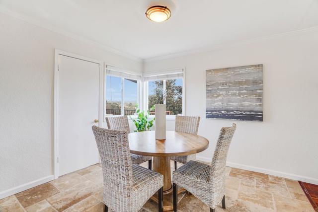 Detail Gallery Image 13 of 56 For 1782 Troy Ln, Oceanside,  CA 92054 - 3 Beds | 2 Baths