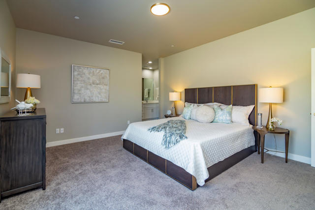 Image 11 of 22 For 13292 El Cajon Drive