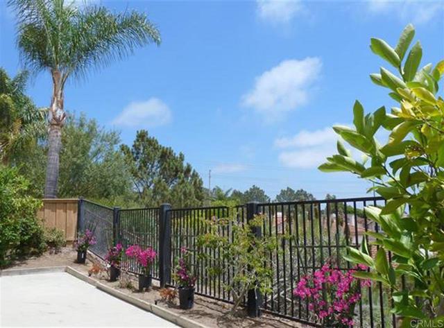 4251 Sturgeon Ct, San Diego CA: https://media.crmls.org/mediaz/6b09389a-02f4-4036-b9ef-63e5e7037af1.jpg