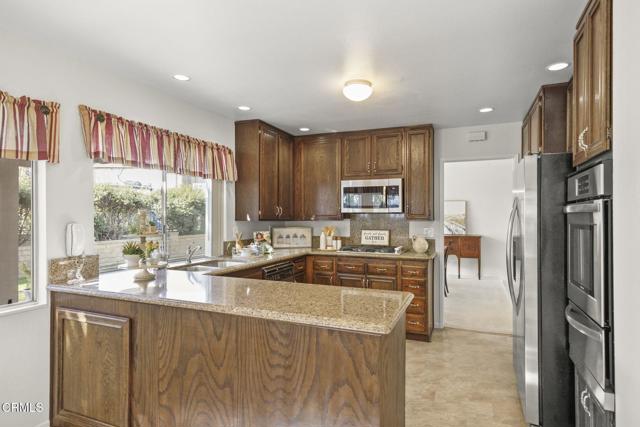 Detail Gallery Image 15 of 59 For 851 Osage Cir, Camarillo,  CA 93012 - 4 Beds | 2/1 Baths