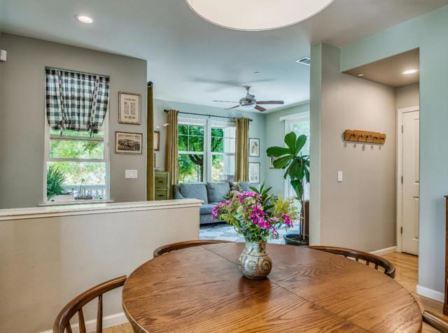 140 Sarafina Way, Gilroy CA: https://media.crmls.org/mediaz/6b0a88ea-5032-46ad-8053-1c2490869d4b.jpg