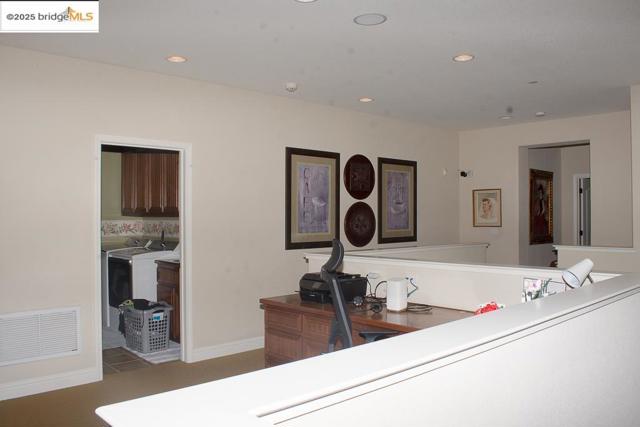 1083 Steeple Blvd, Brentwood CA: https://media.crmls.org/mediaz/6b0b01dc-7136-41d9-9866-6065b48b7148.jpg