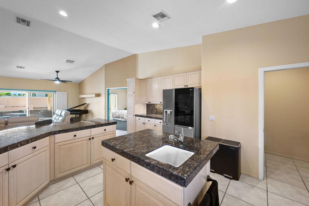 MLS #219139289DA image #17