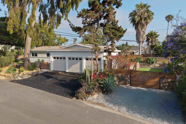 835 Cathy Lane, Cardiff by the Sea CA: https://media.crmls.org/mediaz/6b0ca1ce-84a3-4e58-8caa-b1fefed7a559.jpg