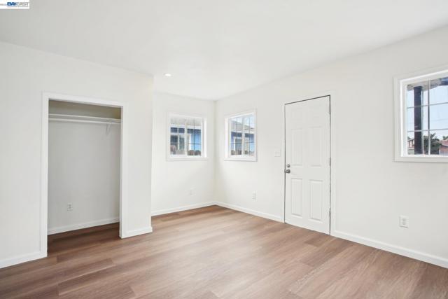 1130 61St Ave, Oakland CA: https://media.crmls.org/mediaz/6b0cc9eb-eb7e-4bc8-9db5-72dd82b03314.jpg