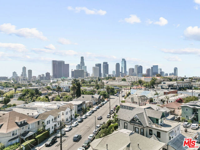 1605 Council Street, Los Angeles, California 90026, 3 Bedrooms Bedrooms, ,1 BathroomBathrooms,Single Family Residence,For Sale,Council,24425261