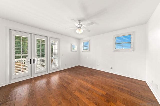 261 G Ave, Coronado CA: https://media.crmls.org/mediaz/6b0d3118-7a23-4059-aeba-02e6eb009609.jpg