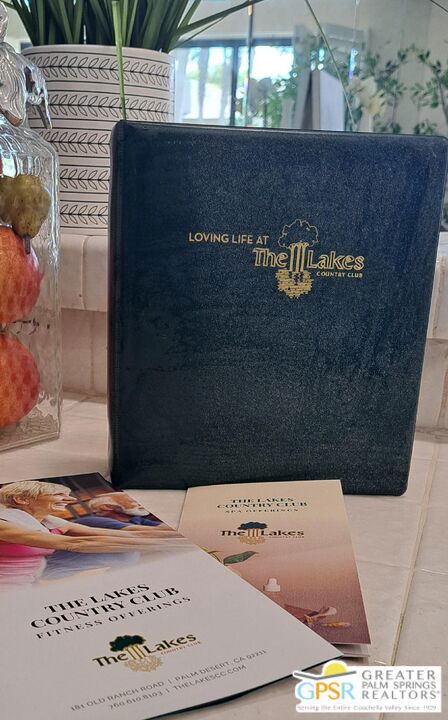 307 Appaloosa Way, Palm Desert CA: https://media.crmls.org/mediaz/6b0ff819-9301-4254-8ee2-c7e0bb0a5fc6.jpg