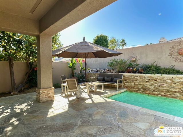 47925 Via Livorno, La Quinta CA: https://media.crmls.org/mediaz/6b10233f-8505-4057-9530-06a3de49b16d.jpg