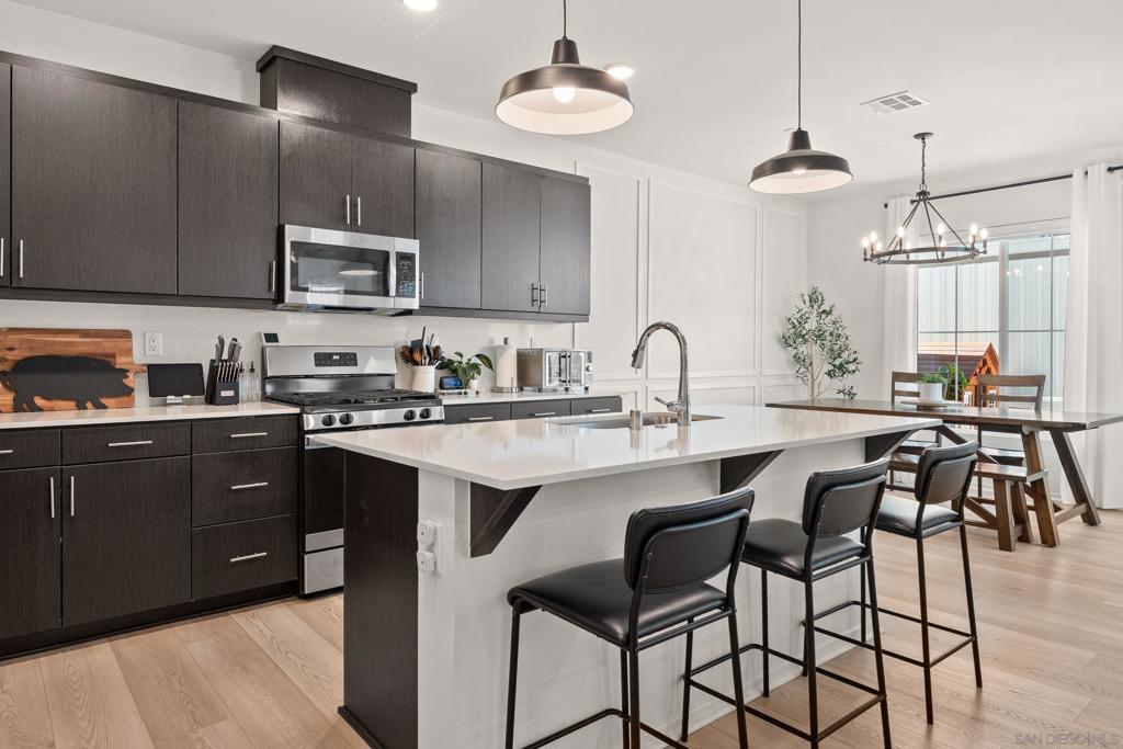 MLS #250034988SD img 11