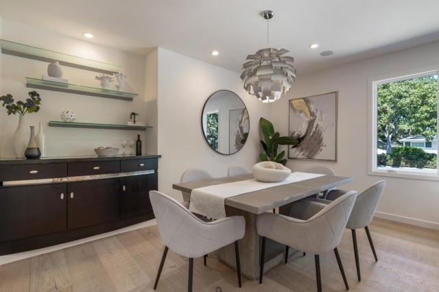 34 Carriage Court, Los Altos CA: https://media.crmls.org/mediaz/6b106cf7-9fc8-43db-9cdc-88247cb2b8d7.jpg