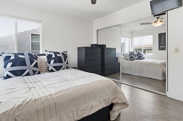 554 Friendly Ct E, El Cajon CA: https://media.crmls.org/mediaz/6b1175dc-f24f-494e-8b14-629847a5c0c7.jpg