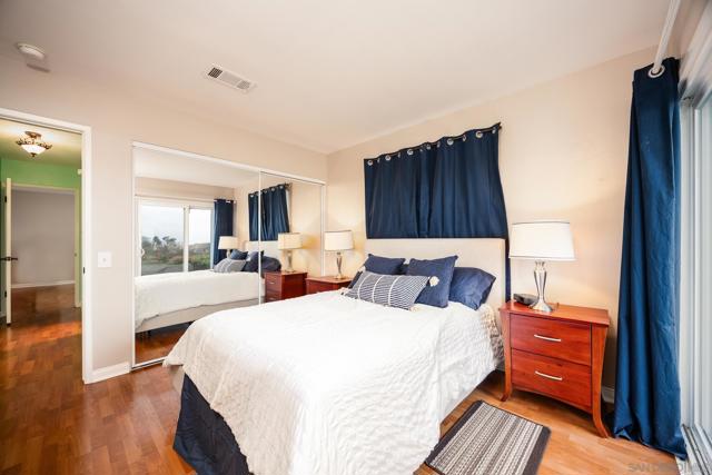 3839 Vista Campana S, Oceanside CA: https://media.crmls.org/mediaz/6b12a59d-86b4-4589-bf0e-e458bb72fab4.jpg