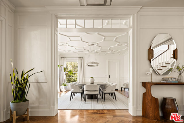 1232 Corsica Drive, Pacific Palisades CA: https://media.crmls.org/mediaz/6b13444a-cc43-4129-85a7-a76099273aa8.jpg