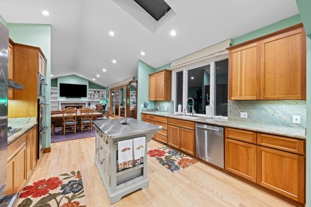 6915 Redwood Retreat Road, Gilroy CA: https://media.crmls.org/mediaz/6b136cc3-c001-4cbe-9ecb-4351671ee92a.jpg