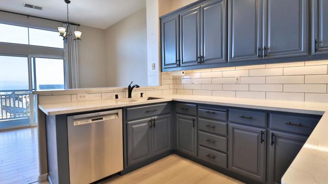 132 Warbler Lane, Brisbane CA: https://media.crmls.org/mediaz/6b1384c6-afa2-4117-aeff-dbf25066941c.jpg