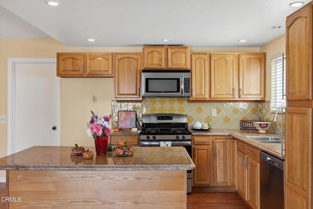 Detail Gallery Image 19 of 53 For 3601 Schooner Walk, Oxnard,  CA 93035 - 3 Beds | 2 Baths