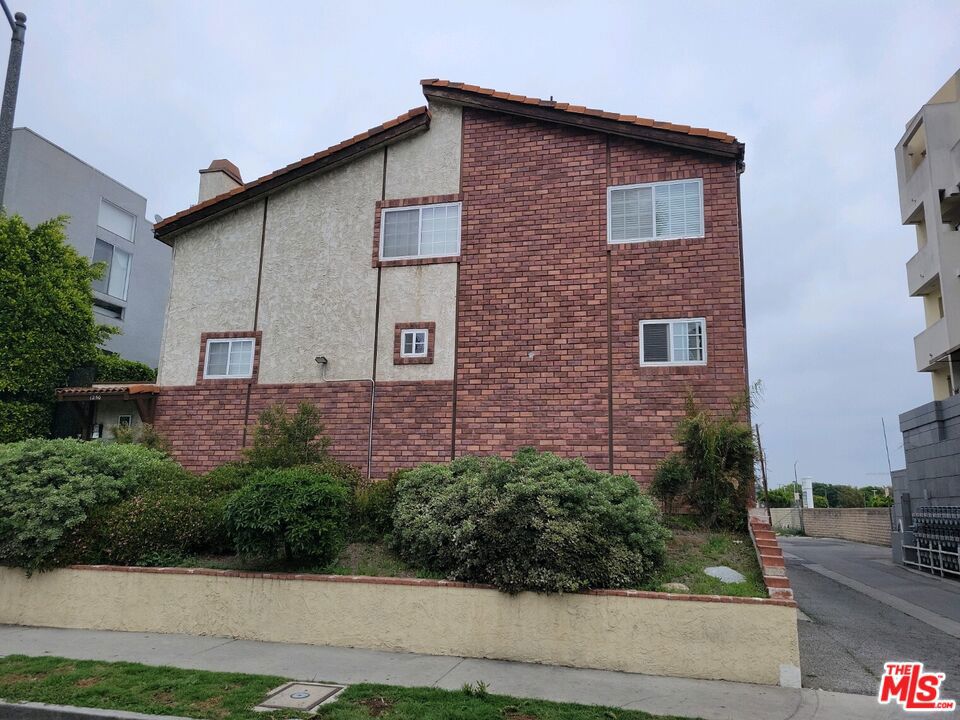 1250 S CORNING Street #2