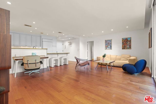 2170 Century Parkway, Los Angeles CA: https://media.crmls.org/mediaz/6b14e039-ab5e-4905-889c-c8c458bbd28d.jpg