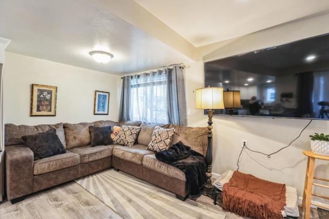 14225 Lora Drive, Los Gatos CA: https://media.crmls.org/mediaz/6b15d825-6502-4d85-ad73-465a152b09ce.jpg