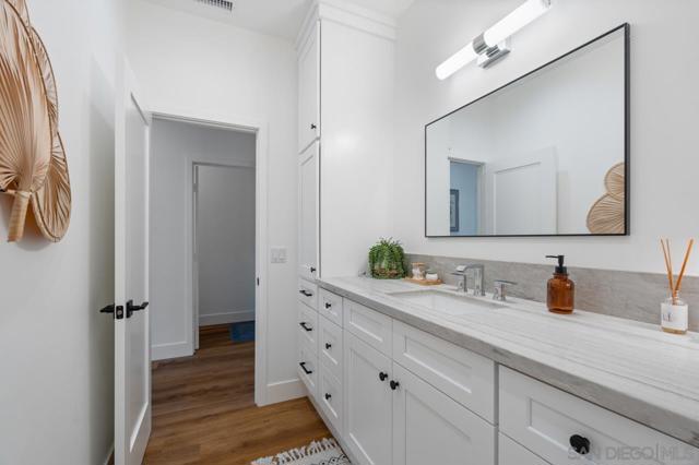 22916 Tombill Rd, Ramona CA: https://media.crmls.org/mediaz/6b16a705-71e1-40ca-b82f-55f61814d90f.jpg