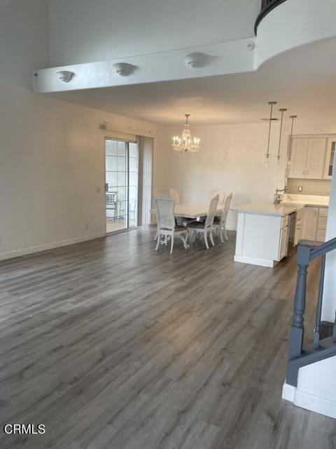 277 Camino Toluca, Camarillo CA: https://media.crmls.org/mediaz/6b16e152-3b24-4cff-85e0-2182e5114ea9.jpg