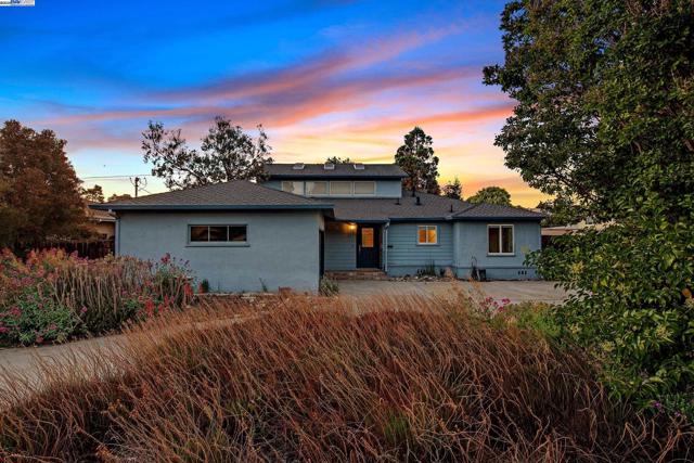 3171 Verdant Way, San Jose CA: https://media.crmls.org/mediaz/6b175558-d66a-400e-8dbe-54af6bb1eac6.jpg