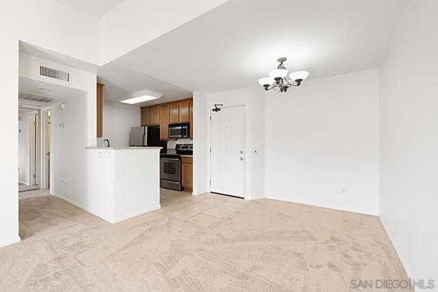 Image 10 of 14 For 7150 Shoreline Dr  3313