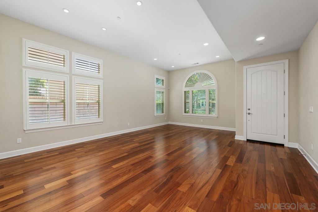 6376 Quail Run - photo 12