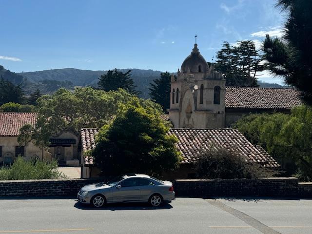 3029 Lasuen Drive, Carmel CA: https://media.crmls.org/mediaz/6b18141a-3a53-4f12-b310-d4dd14288caa.jpg