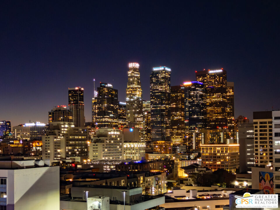 https://media.crmls.org/mediaz/6b1912d4-8077-40c0-904d-f0683e0e91c5.jpg?preset=X-Large