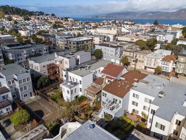6423 California Street, San Francisco CA: https://media.crmls.org/mediaz/6b196aa4-0e26-4b13-b54f-37efc17bdda9.jpg