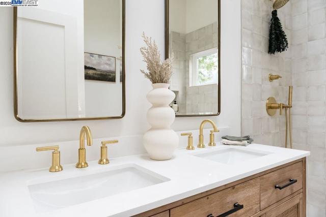 620 Manzanita Ave, Boulder Creek CA: https://media.crmls.org/mediaz/6b19892e-842f-48b5-8f84-a79a279d2538.jpg