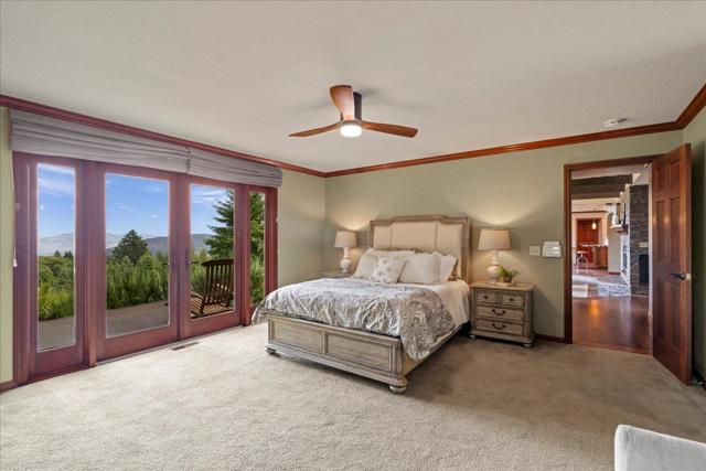 19960 Skyline Boulevard, Los Gatos CA: https://media.crmls.org/mediaz/6b1a4928-ae0b-4375-8780-e58f5d868e97.jpg