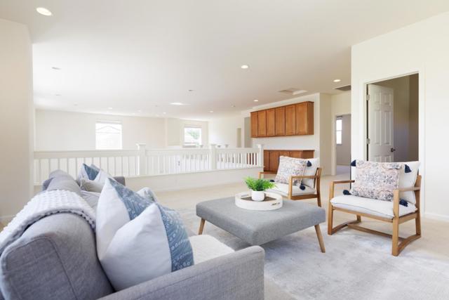 4180 Peninsula Point Drive, Seaside CA: https://media.crmls.org/mediaz/6b1a9b66-f077-4f69-8d3a-1a2dee0cee37.jpg