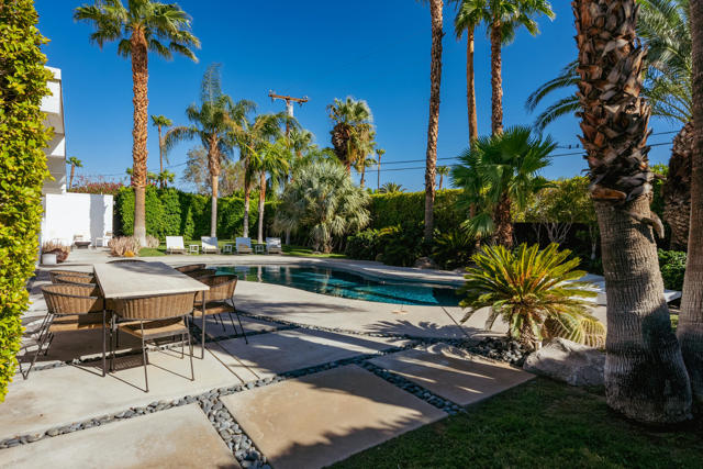 503 E Laurel Circle, Palm Springs, CA 92262