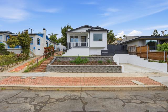3542 Poe Street, San Diego CA: https://media.crmls.org/mediaz/6b1b00d4-4f28-4255-8c6d-9ecaa6128e06.jpg