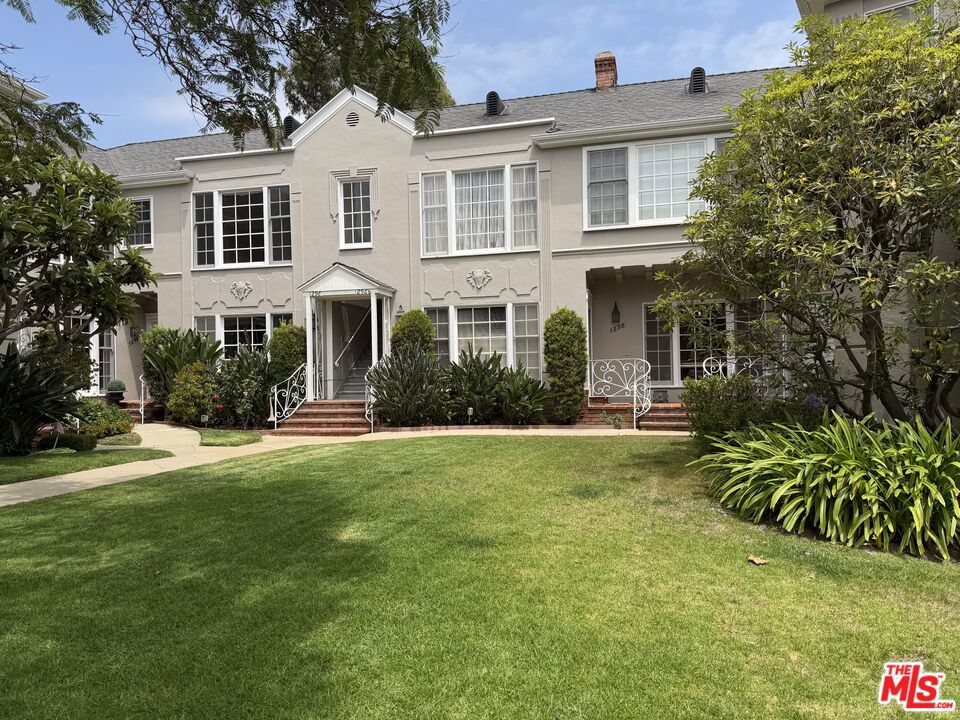 1296 Devon Avenue #1296