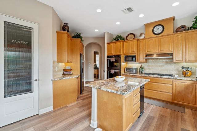 55208 Big, La Quinta CA: https://media.crmls.org/mediaz/6b1e9d77-7c90-4d8e-92e6-63d5ee23b3b6.jpg