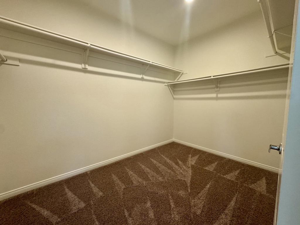 https://media.crmls.org/mediaz/6b1f8571-648e-4a82-b70b-7d00f91497f9.jpg?preset=X-Large