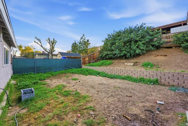 Detail Gallery Image 36 of 40 For 738 Carlsbad St, Spring Valley,  CA 91977 - 3 Beds | 2 Baths