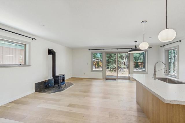 1188 Tokochi Street, South Lake Tahoe CA: https://media.crmls.org/mediaz/6b1fa0e9-7a25-4926-bff5-75e7c6215c28.jpg