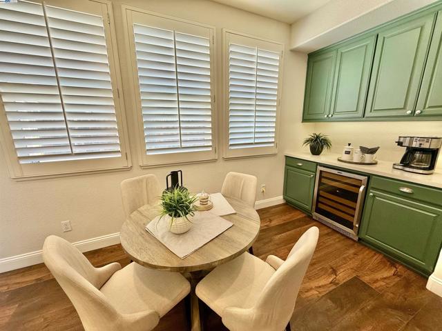 1164 Lexington Way, Livermore CA: https://media.crmls.org/mediaz/6b1fb0a0-e0b4-4800-8680-d65034f47ac1.jpg