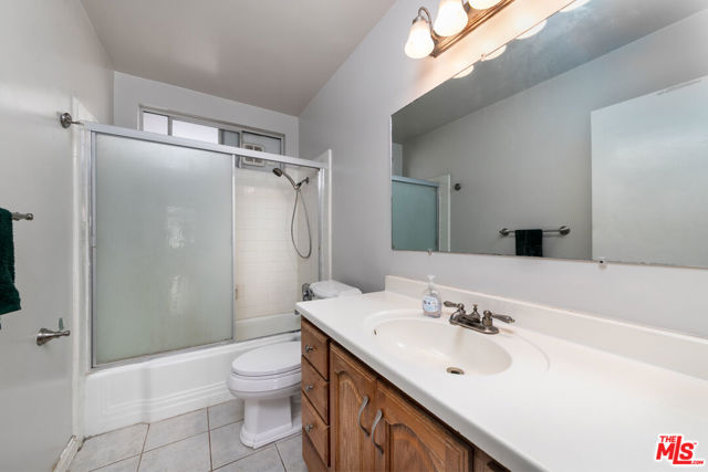 2 Bed Home for Sale in Valley Village, California
